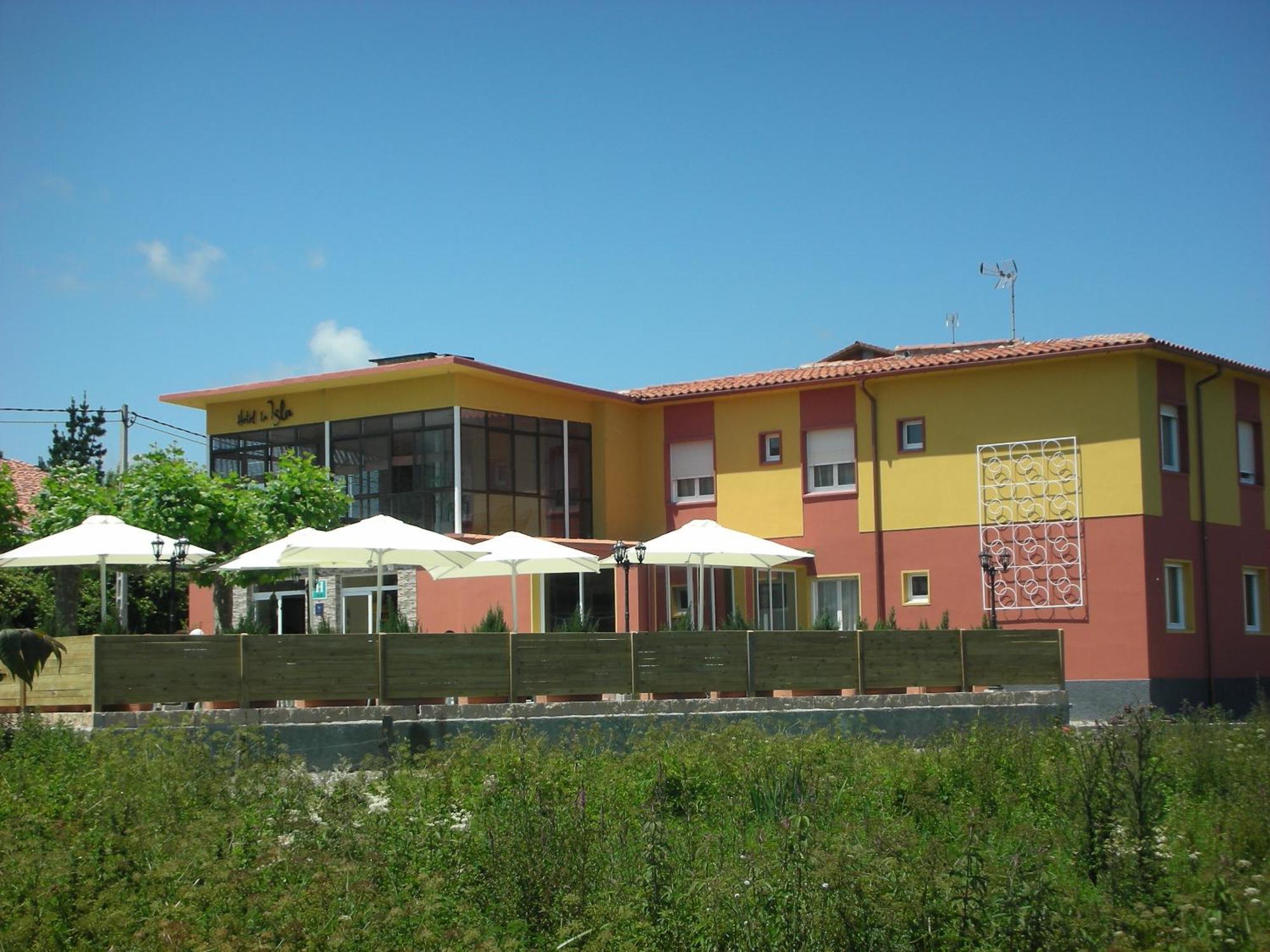 Hotel La Isla 2*